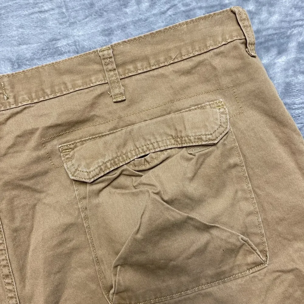 Vintage Wrangler Cargo Shorts Men’s Size 44 Tan‎
